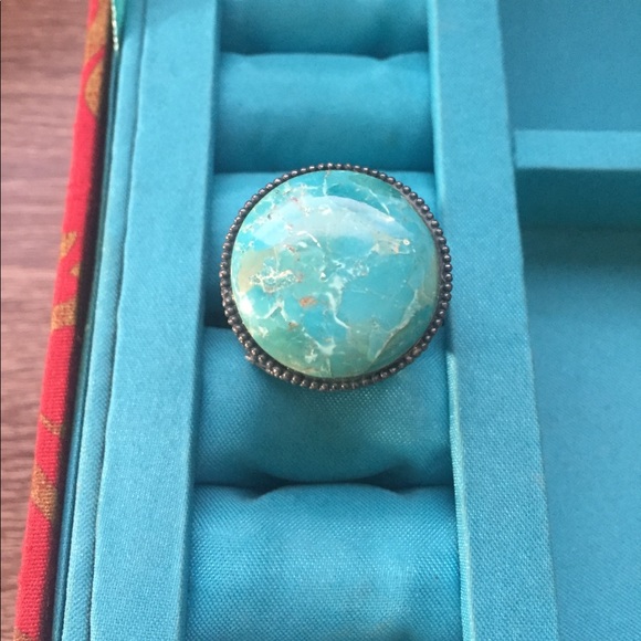 Jewelry - Silver turquoise ring